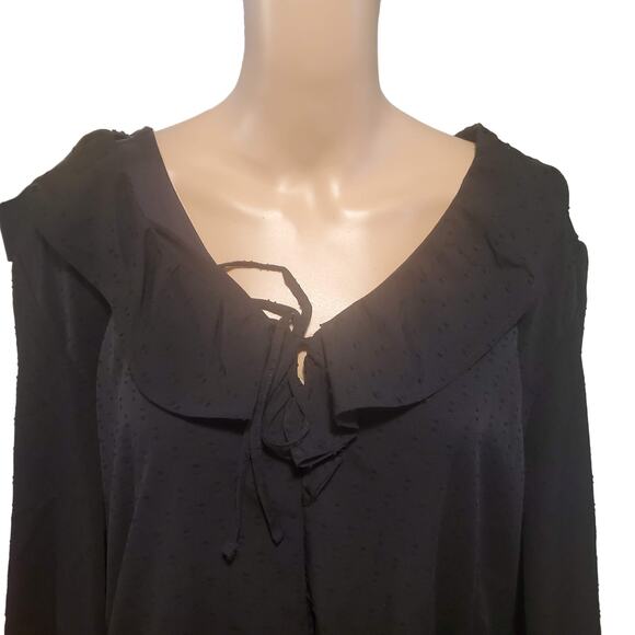 OLD NAVY ~ New! Plus 4X ~ Black Clip-Dot Ruffle Trim Blouse Black - Picture 2 of 10